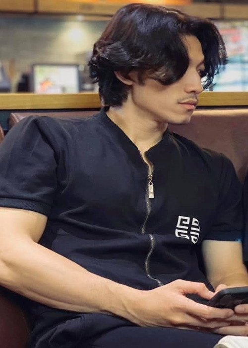 Nam diễn viên phim "Song Lang” có gương mặt góc cạnh đậm chất điện ảnh.