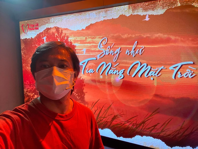 Mới đây, Quý Bình là một trong những nghệ sĩ bị bà Phương Hằng réo tên vụ từ thiện. Nhanh chóng, nam diễn viên lên tiếng. Ảnh: FB Quý Bình