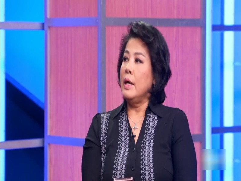 "Wendy tâm sự với tôi rằng Wendy sinh đứa con thứ 2 vào tháng 1/2021. Phi Nhung rất mong muốn về thăm cháu ngoại. Bây giờ cậu nhóc rất dễ thương”, bà Marie To (trong ảnh) cho hay. Ảnh: Yan