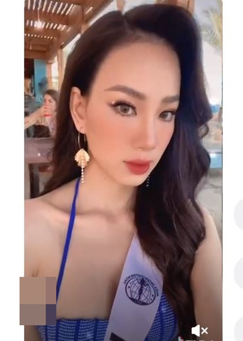 Đại diện Việt Nam gặp sự cố do trang phục được đóng gói cẩn thận khiến hải quan tưởng cô buôn lậu quần áo. Ảnh chụp màn hình