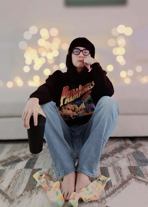 Sau ồn ào, nếu như Hải Tú “ở ẩn” hoàn toàn, Sơn Tùng M-TP đăng tải hình ảnh cá nhân cầm chừng. Ảnh: FB Sơn Tùng M-TP