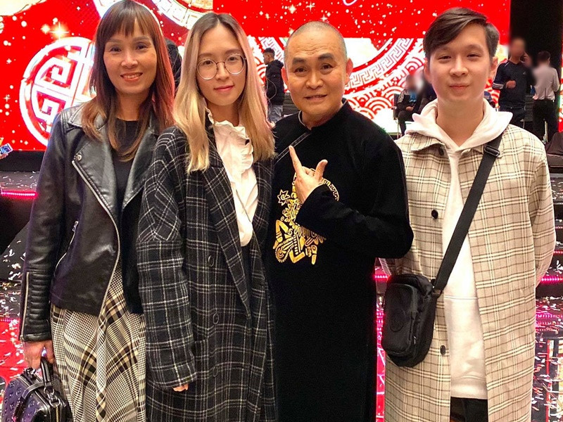 Tổ ấm bên vợ hiền, con ngoan của danh hài Xuân Hinh được nhiều khán giả ngưỡng mộ.