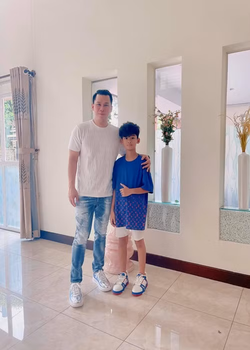 Chồng cũ Lệ Quyên đã gỡ bức ảnh gây hiểu lầm. Ảnh: FB Đức Huy