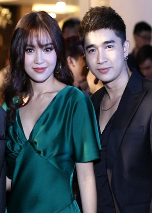 Mới đây, rộ tin đồn Ninh Dương Lan Ngọc - Chi Dân chia tay. Theo phán đoán của người hâm mộ, cặp đôi tin đồn này đường ai nấy đi bởi 1 năm nay cả hai không bị rò rỉ bằng chứng hẹn hò nhiều như trước, cũng không có dấu hiệu tương tác. Ảnh: Zing