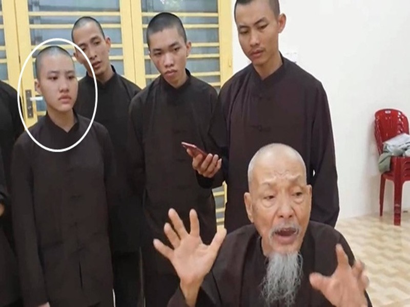 Đến từ Tịnh thất Bồng Lai - nơi vướng không ít lùm xùm, Huyền Trân bị nhắc đến nhiều trên mạng xã hội. Ảnh: Phụ nữ Việt Nam