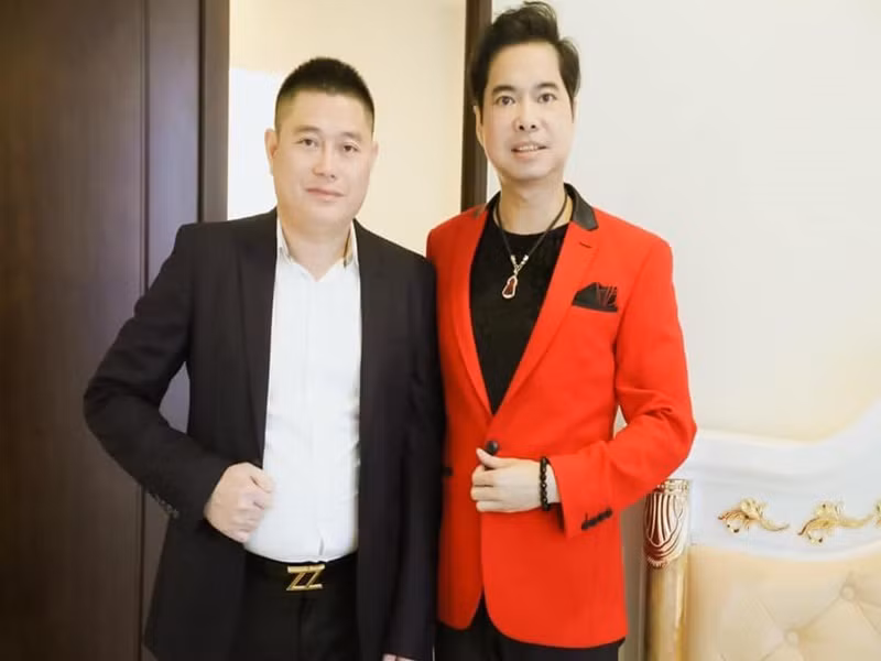 Cách đây ít ngày, trên trang Facebook cá nhân, bầu Thụy bày tỏ mong muốn được giúp đỡ Hồ Văn Cường thỏa đam mê ca hát và học đại học. Ảnh: FB Ngọc Sơn