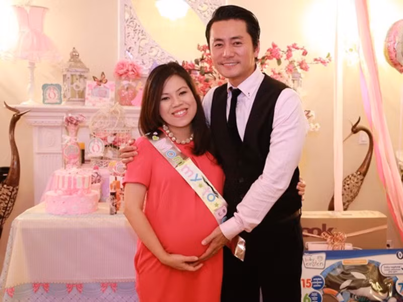 "Vua quảng cáo Việt Nam" một thời không ít lần nói cảm ơn vợ vì chịu đựng nhiều tai tiếng để cùng anh chăm sóc con cái. Ảnh: Vietnamnet