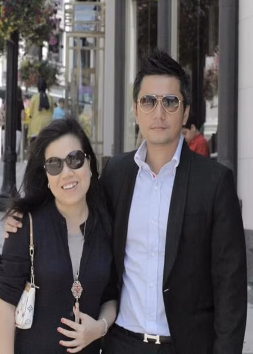 Trương Minh Cường còn thú nhận chỉ có một người làm trái tim anh gục ngã bằng tấm lòng nhân hậu đó chính là vợ. Trong mắt nam diễn viên, Thu Huyền là người phụ nữ tốt tính, có lòng từ bi, thánh thiện. Ảnh: FB Trương Minh Cường