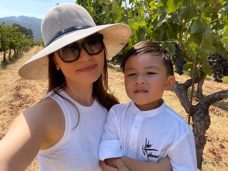 Thủy Tiên và Đan Trường giữ mối quan hệ tốt đẹp dù ly hôn. Theo Thủy Tiên, cô và con trai không có quá nhiều thay đổi trong cuộc sống đời thường.