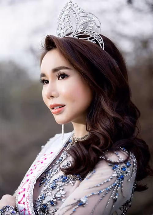 Kỳ Anh tung một số bức ảnh đẹp sau cuộc thi Miss Vietnam Continents 2018. Ảnh: Người lao động