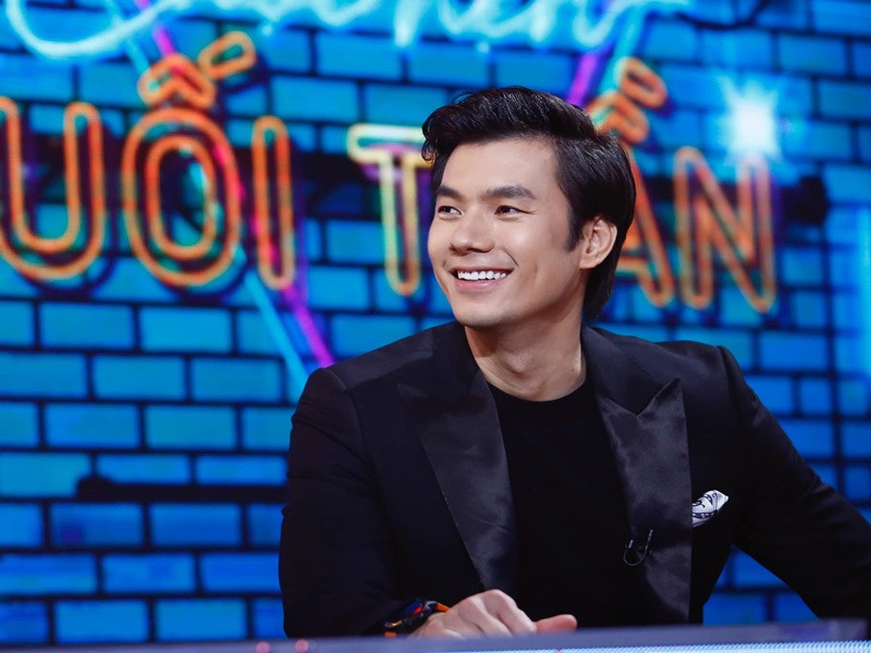 Từ khi vào showbiz cho đến nay, nam chính phim "Tình yêu và tham vọng" chưa từng công khai bất kì mối tình nào.