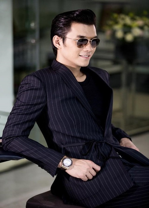 Trong chương trình "Cuộc hẹn cuối tuần" vừa lên sóng, Nhan Phúc Vinh lần hiếm hoi chia sẻ chuyện tình cảm.