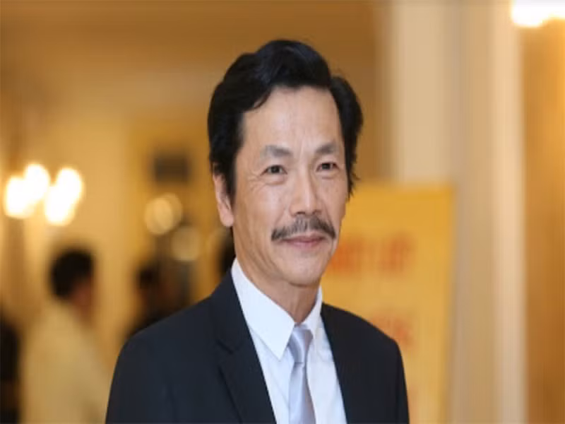 Từ nhỏ, nghệ sĩ Trung Anh được tiếp xúc với nghệ thuật do bố làm công tác hành chính ở Nhà hát Kịch Hà Nội. Năm 17 tuổi, Trung Anh đăng ký tham gia khóa đào tạo diễn viên đầu tiên của Nhà hát kịch Việt Nam. Ảnh: Người lao động