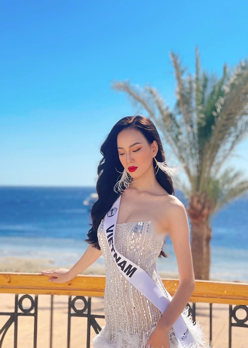 Mới đây, đại diện Việt Nam tung loạt ảnh gợi cảm hút hồn trên đấu trường nhan sắc quốc tế. Ảnh: FB Ái Nhi