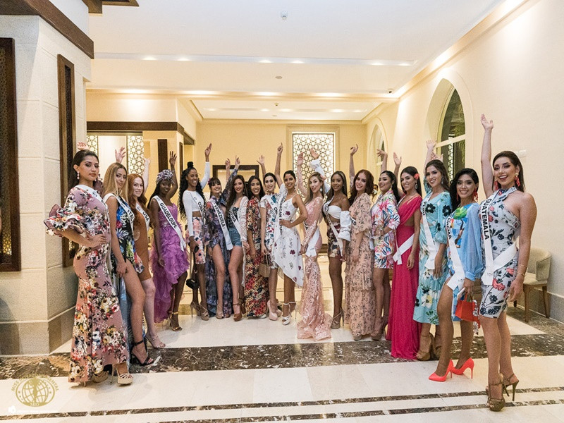 Trong những hoạt động đầu tiên, các thí sinh đều hào hứng lên đồ để gây ấn tượng. Ảnh: Miss Intercontinental