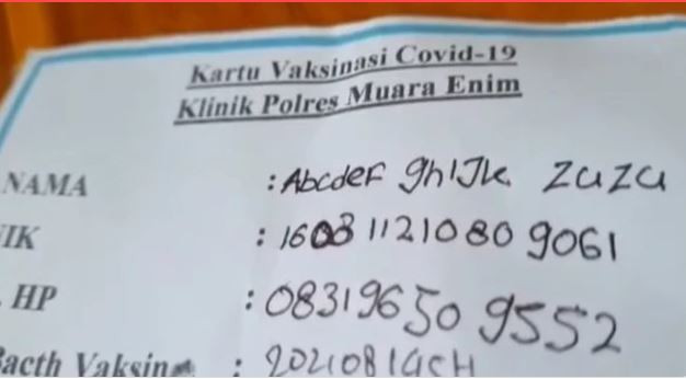 Dat ten di cho con, ong bo khien ca nha suyt khong duoc tiem vaccine-Hinh-2