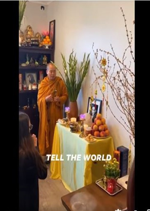 Trước đó, con gái Phi Nhung thông báo tang lễ cho mẹ ở Mỹ được tổ chức vào ngày 12/10, tại chùa Huệ Quang. Wendy còn chia sẻ mong muốn mọi người dùng số tiền phúng điếu, mua hoa viếng gửi vào quỹ từ thiện Phi Nhung - Wendy Phạm. Wendy sẽ thay mẹ làm tiếp những công việc thiện nguyện mẹ còn dang dở. Ảnh: chụp màn hình