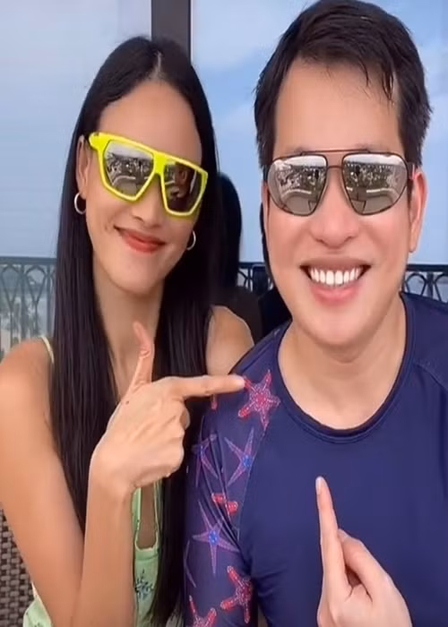 Nữ người mẫu công khai hình ảnh bạn trai nhưng không chia sẻ danh tính của anh. Ảnh: Zing