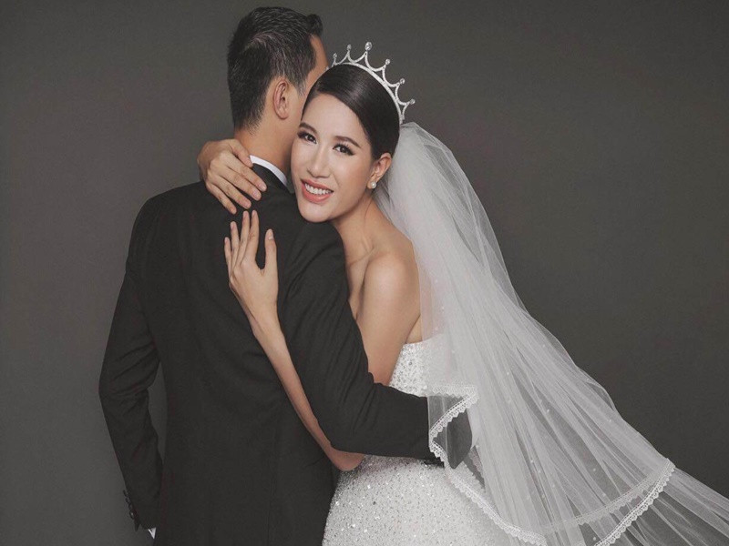 Được chồng yêu chiều, Trang Trần không ngại đôi coi với antifan chê ngoại hình của Louis Trần. Ảnh: Yeah1