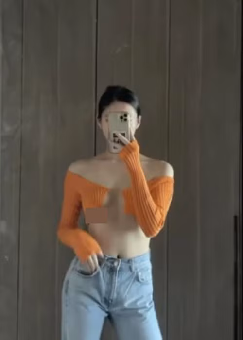 Trước đương kim Hoa hậu Thế giới Việt Nam, không ít mỹ nhân Việt lăng xê mốt áo này. Ảnh: Saostar,