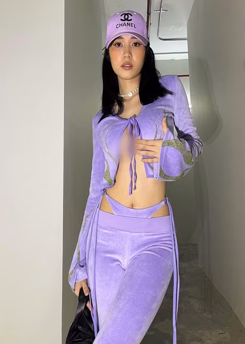 Chia sẻ hình ảnh gợi cảm, Ngọc Hương bị soi “bàn tay hư hỏng”. Ảnh: FB Ngọc Hương