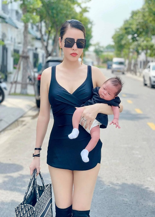 Hậu dao kéo, Quế Vân ngày càng trẻ ra.