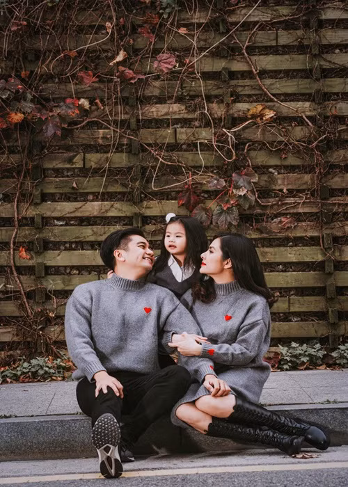 Vân Trang có cuộc sống bình yên, hạnh phúc bên người bạn đời yêu thương và trân trọng cô. Ảnh: FB Lê Quân