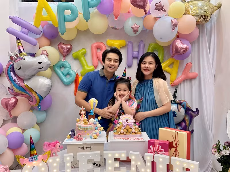  Vân Trang và doanh nhân Việt kiều Australia Lê Quân vừa tổ chức tiệc sinh nhật lần thứ 5 cho cô con gái đầu lòng Queenie. Ảnh: FB Vân Trang