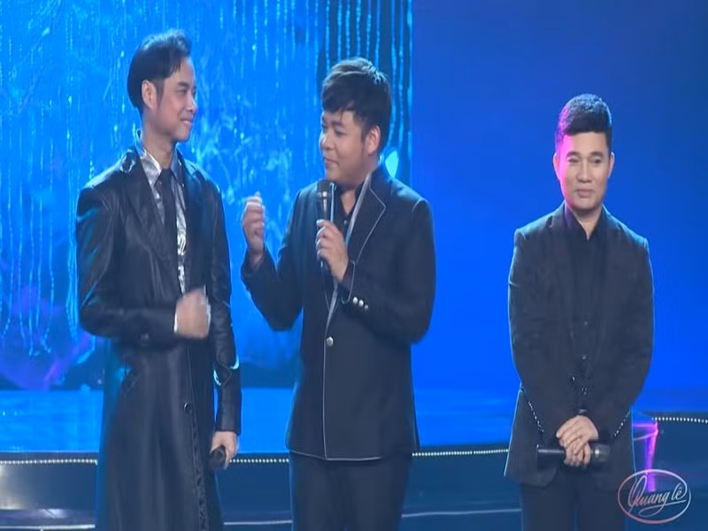 Trước đó, trong một chương trình, Quang Lê từng kể về cuốn băng kỷ niệm với Ngọc Sơn. Ảnh: chụp màn hình