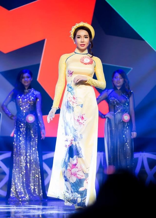 Người mẫu Thúy Hạnh từng chia sẻ trên Vietnamnet, Miss Vietnam Continents chỉ xứng tầm là một buổi ca nhạc tạp kỹ bởi các phần thi của thí sinh hết sức mờ nhạt. Trước Hoa hậu Lã Kỳ Anh, một số mỹ nhân từng bước ra từ cuộc thi này. Ảnh: Đất Việt