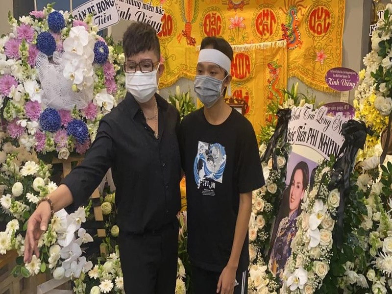 Hồ Văn Cường trông tiều tụy kể từ khi Phi Nhung qua đời. Ảnh: Dân Việt