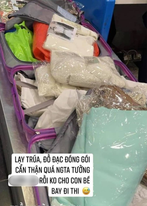 Đại diện Việt Nam đã liên lạc với ban tổ chức cuộc thi làm việc với hải quan và vận chuyển số hành lý đến sau. Hiện tại, Ái Nhi không có bikini cho buổi chụp hình đầu tiên nên đang nhờ ê-kíp ở Việt Nam hỗ trợ. Ảnh: Yan