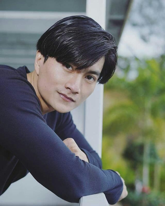 Được biết, từ khi nổi tiếng Andrianto nhận được nhiều lời đề nghị ký hợp đồng làm mẫu từ các thương hiệu thời trang địa phương. Ảnh: Tổng hợp