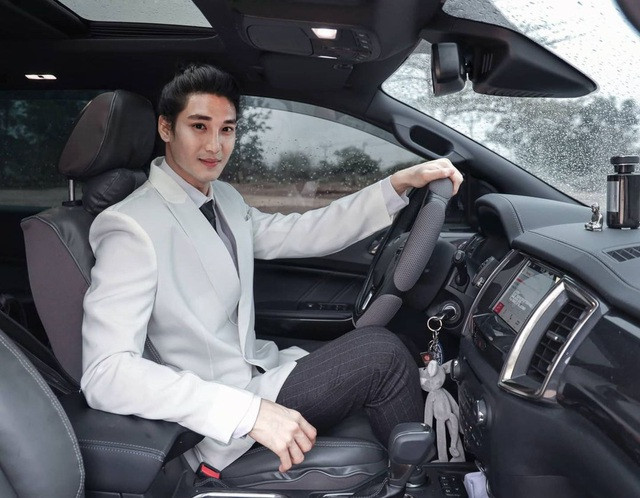 Được biết ở thời điểm hiện tại Paing Takhon vẫn đang độc thân. Trước đó anh từng tiết lộ rằng nữ diễn viên người Thái Baifern Pimchanok là hình mẫu người yêu lý tưởng của mình. Ảnh: FBNV, IGNV