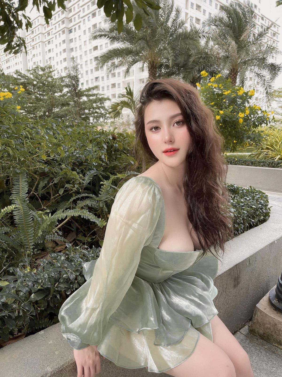 Dù ăn mặc khá hở hang, chuộng những trang phục ôm sát cơ thể nhưng phong cách của Sunna vẫn không bị đánh giá là phản cảm.