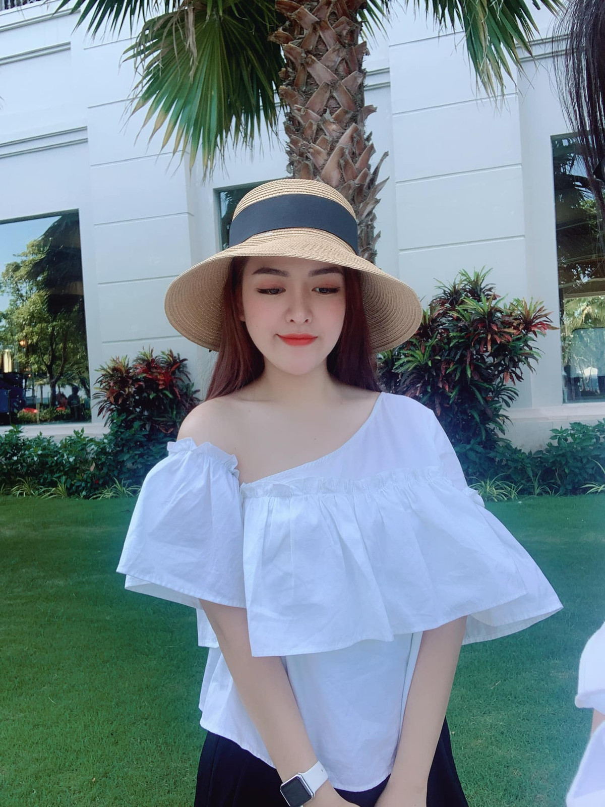 Hồng Hiếu hiện là sinh viên năm cuối ngành Quản trị Kinh doanh của trường Đại học Ngoại thương (Hà Nội).