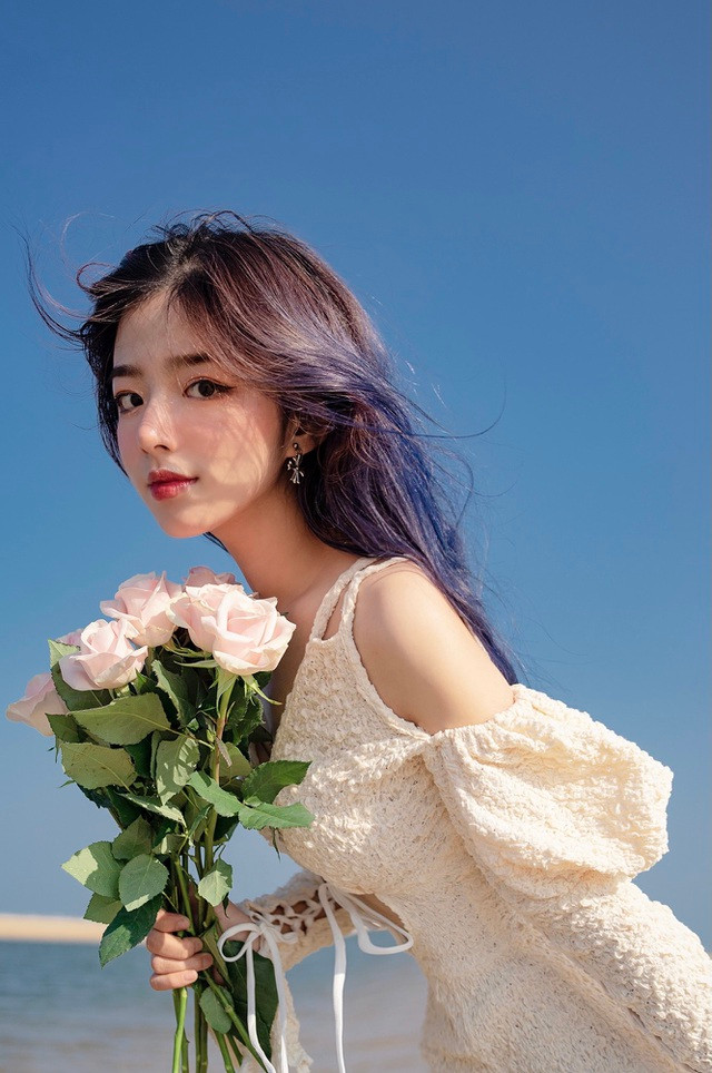 Phan Hằng thậm chí còn được đưa tin trên các trang báo nước ngoài như Star Entertainment hay Now News,…