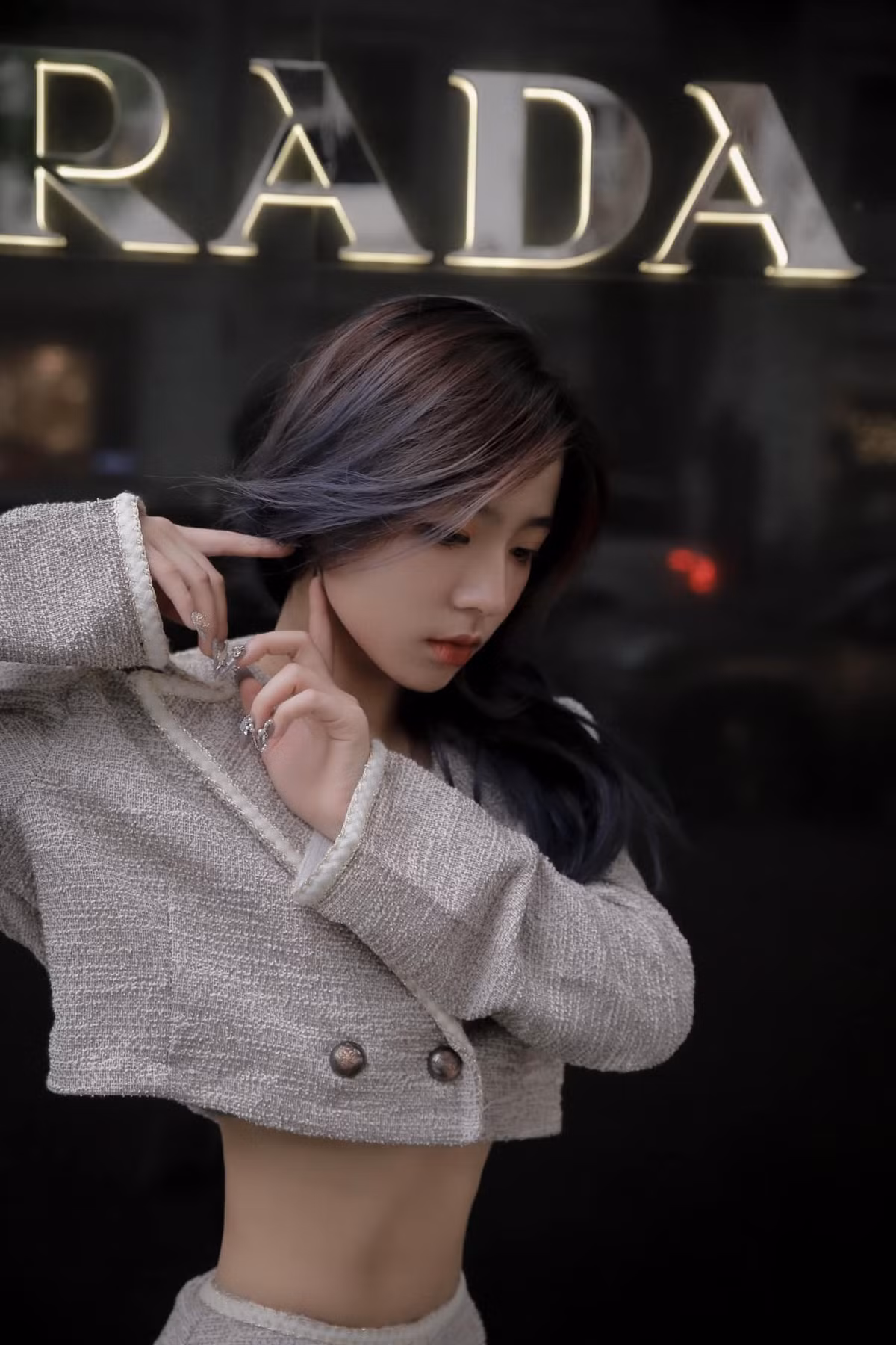 Mới đây, Phan Hằng gây sốt khi khoe hình ảnh với vòng eo nhỏ đến khó tin. Được biết, vòng eo của hot girl đến từ Quảng Bình chỉ có 55cm.