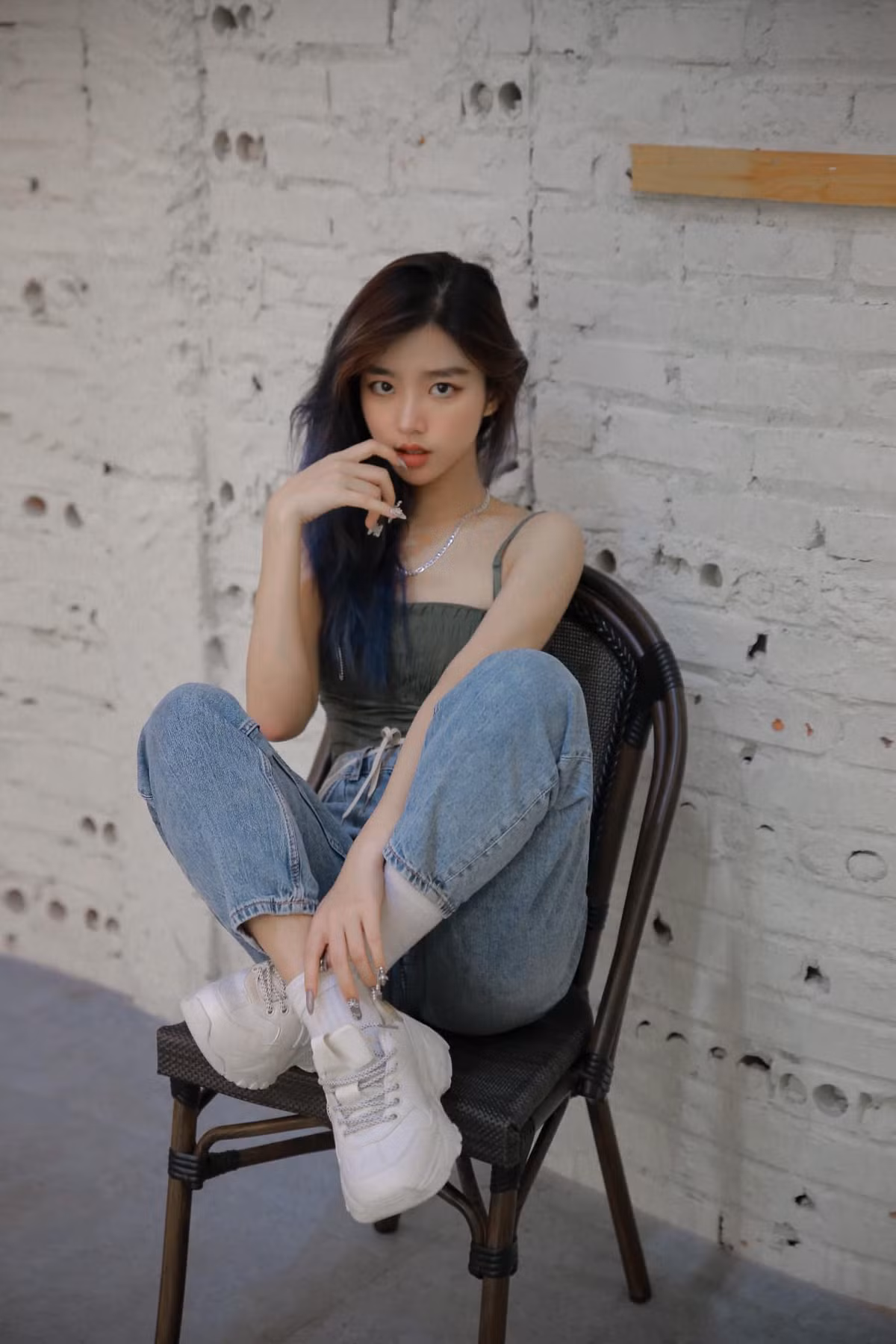 Phan Thị Minh Hằng (thường gọi là Phan Hằng) là hot girl NEU (ĐH Kinh tế Quốc dân), cái tên này không còn xa lạ gì với cộng đồng mạng.