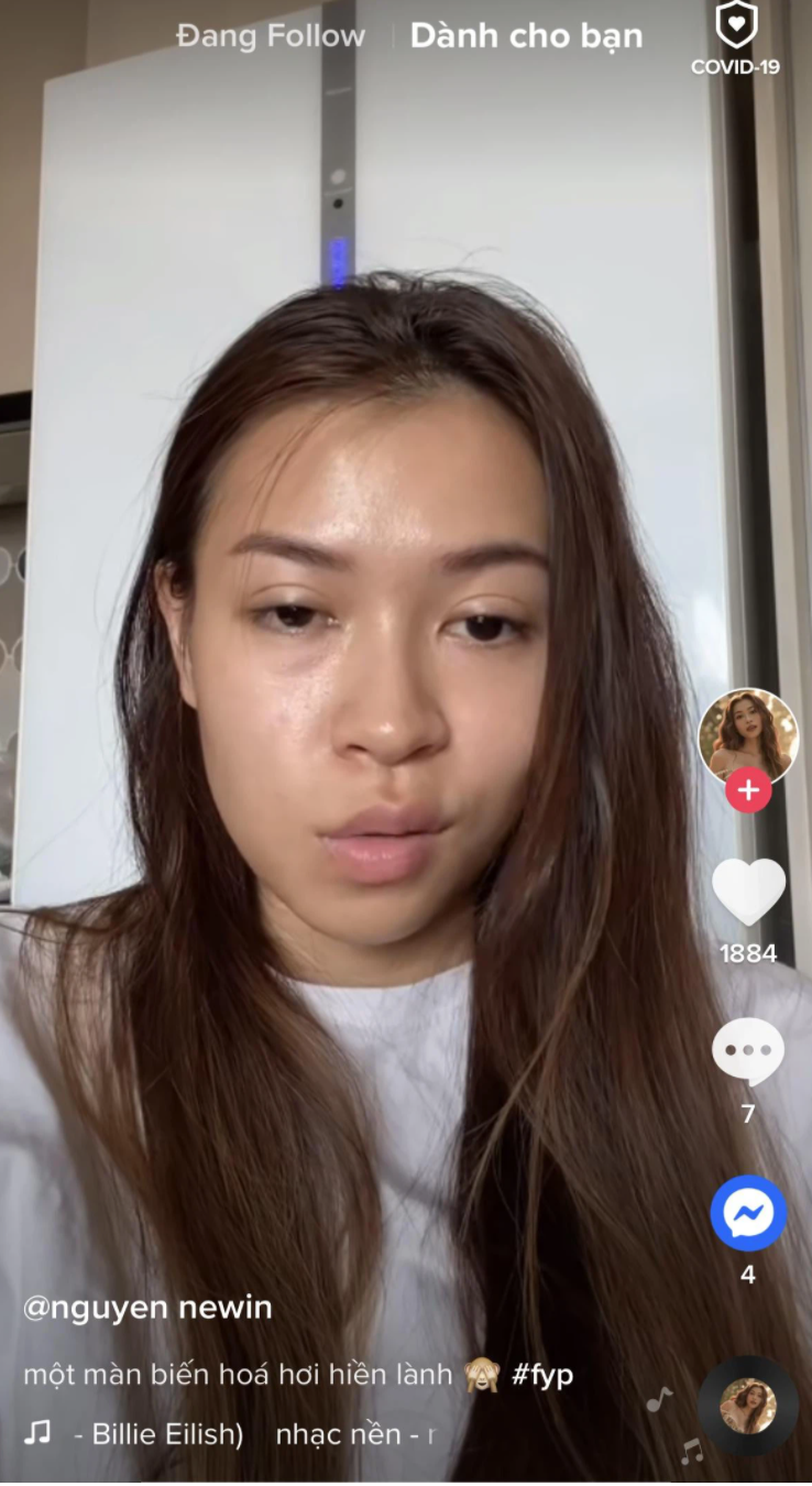 Dù được skincare kỹ lưỡng, gương mặt và đặc biệt là vùng mắt của Nguyên vẫn lộ rõ vẻ mệt mỏi. Đôi môi của nữ beauty blogger cũng nhợt nhạt khiến cho tổng thể gương mặt mất hẳn sức sống.