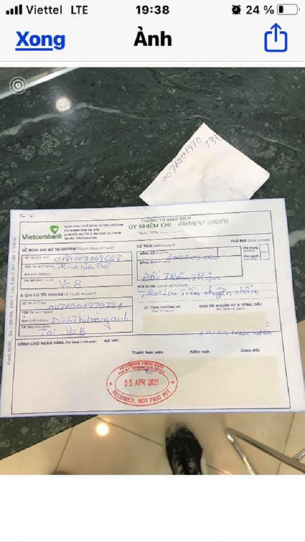 Goc nguoi tot: Shipper tim cach tra 700 trieu cho khach chuyen nham-Hinh-3