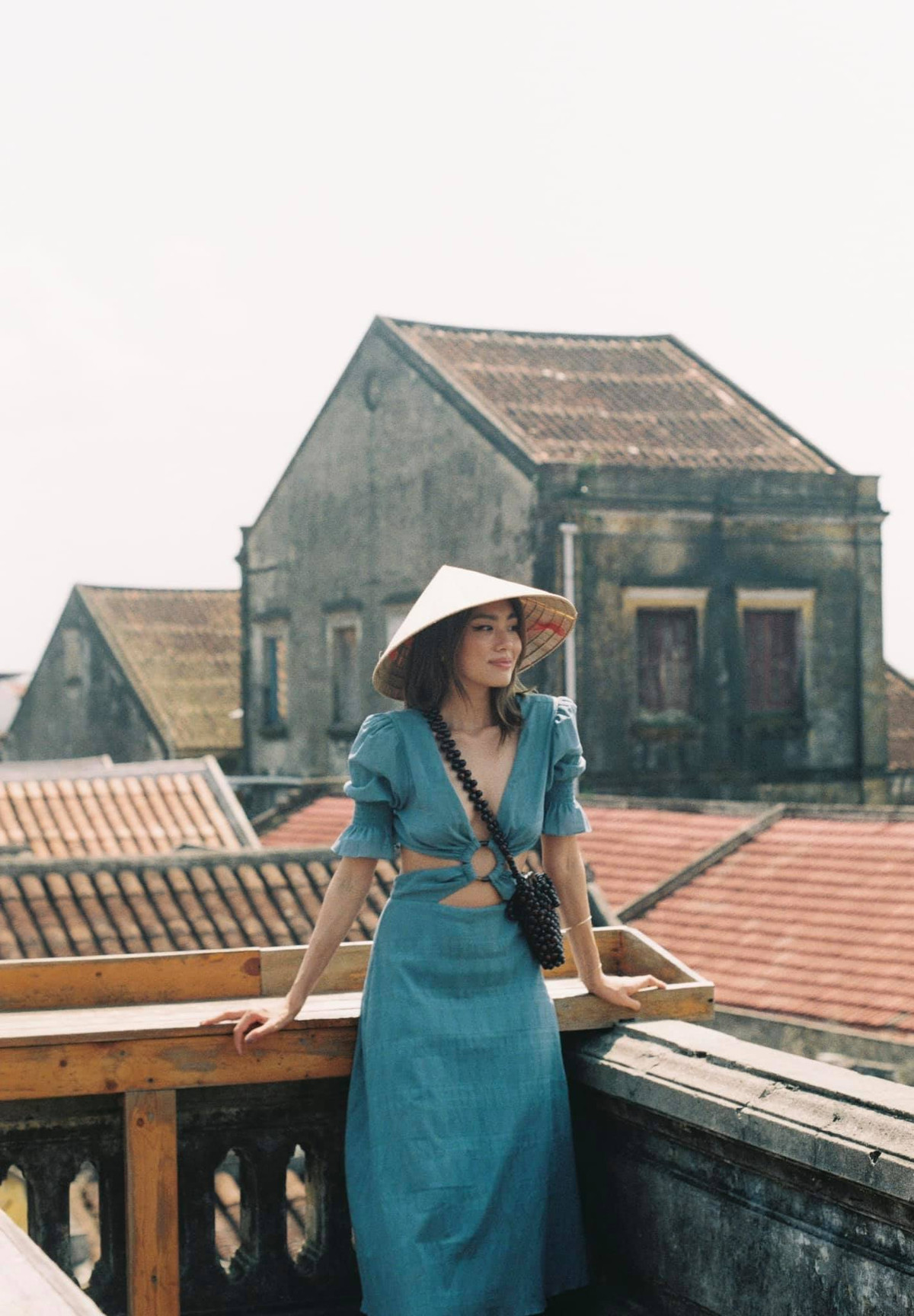 Nhìn chung gương mặt của Thảo Nhi Lê được dân mạng đánh giá khá cao dù là mộc mạc, không qua lớp son phấn.