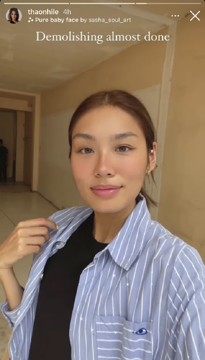 Mới đây, hot girl 9x đã làm cộng đồng mạng cảm thấy thích thú khi chia sẻ hình ảnh đời thường, lộ khuôn mặt mộc của mình lên story Instagram cá nhân.