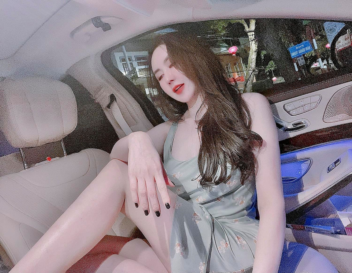 Hiện tại, cô đang hạnh phúc bên người chồng thứ 3 và làm công việc kinh doanh mỹ phẩm.