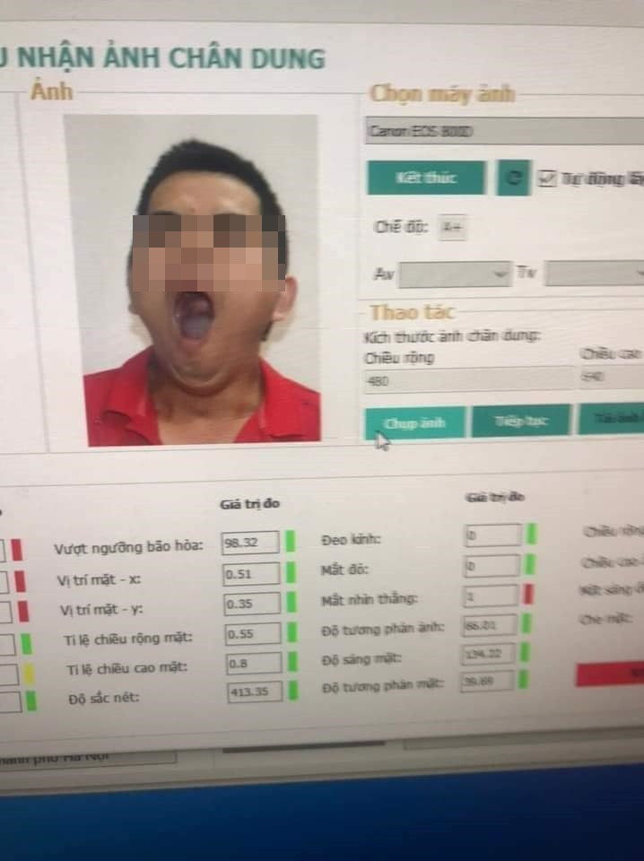 Hiện tại, những hình ảnh “lỗi quá lỗi” đang được nhiều người chia sẻ rầm rộ.