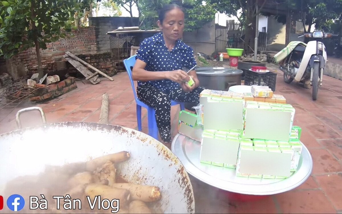 Chảo đuôi bò hầm sữa cũng là món ăn từng gây tranh cãi trong cộng đồng mạng.