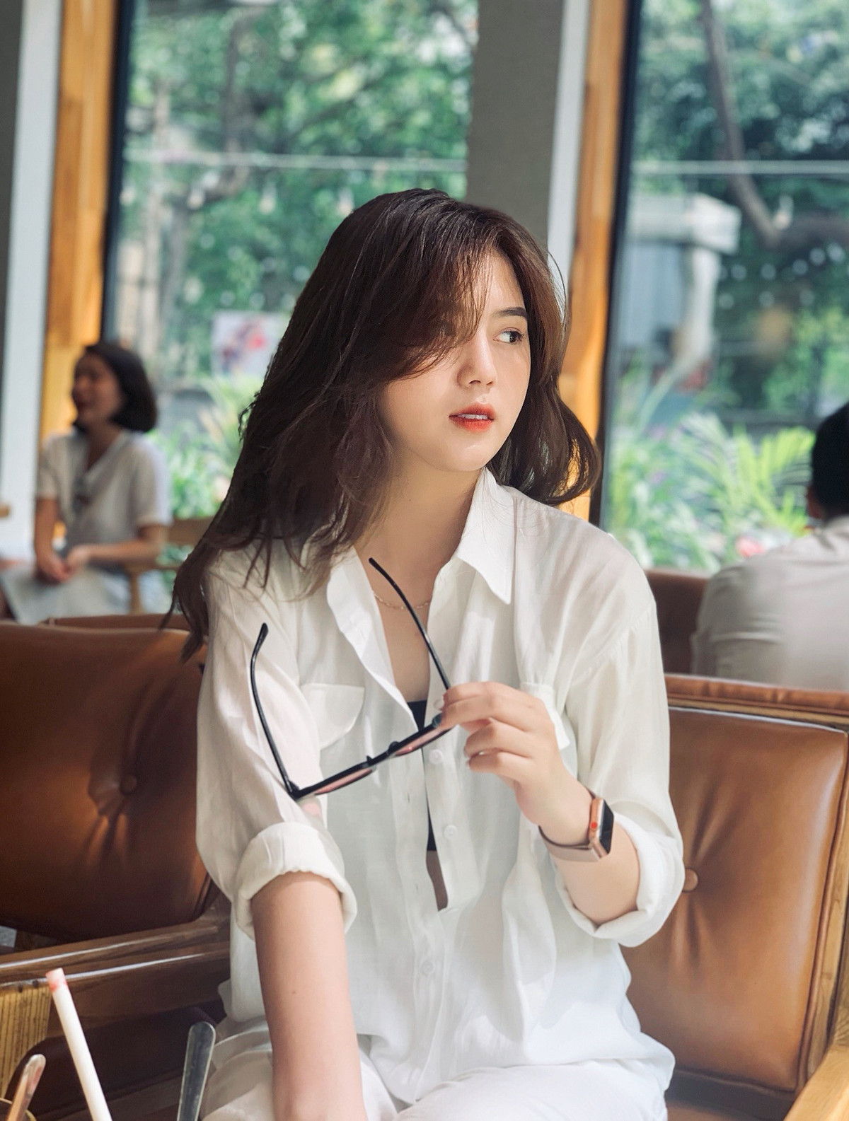 Tố Uyên cũng là chỗ dựa tinh thần vững chắc cho bạn trai. Cô luôn ra sân cổ vũ Thành Chung trong những trận đấu.