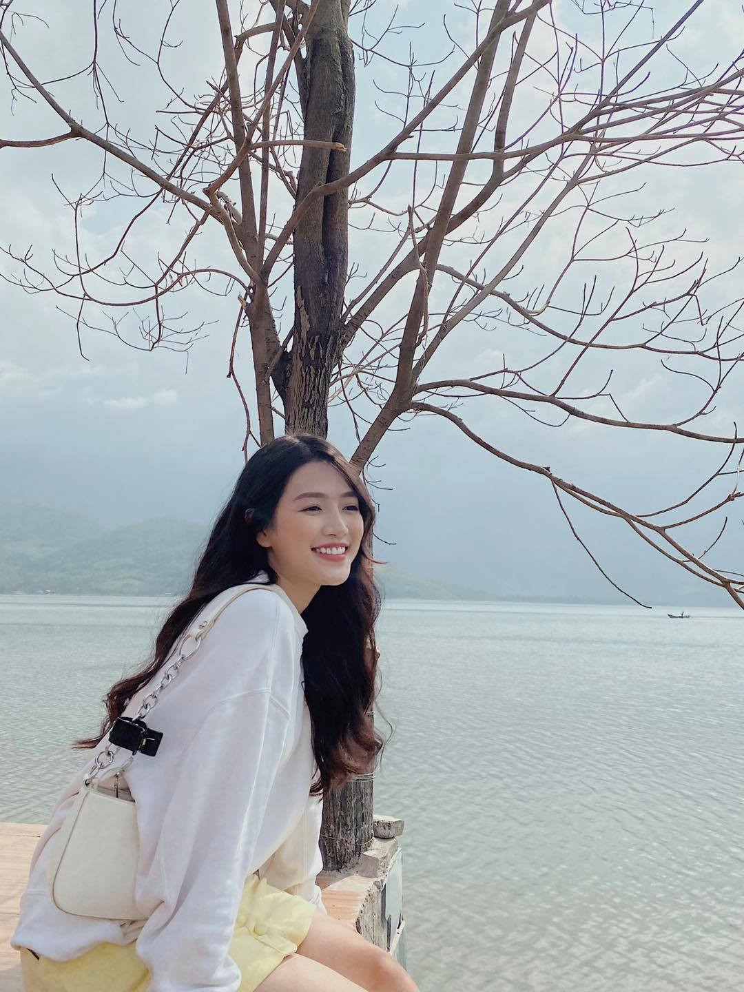 Sau thành công của bộ phim, tên tuổi của hot girl An Vy nổi lên như diều gặp gió và cũng trở thành gương mặt hút view của FapTV.