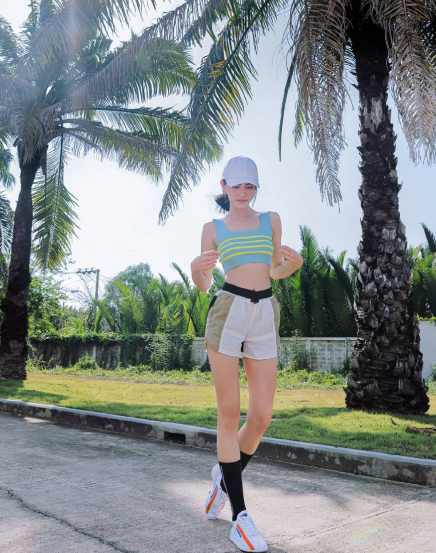 Thái Lan được mệnh danh là vùng đất của các mỹ nhân, vô vàn cái tên đến từ xứ Chùa Vàng khiến NHM châu Á không thể bỏ qua, điển hình như hot girl "tình người duyên ma" - Mai Davika.