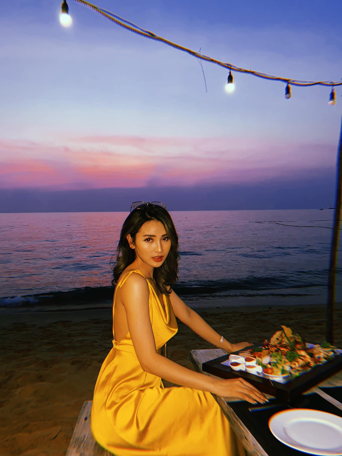 Ngoài đời, Mù Tạt sở hữu gương mặt khá lạnh cùng gu thời trang chất, cá tính mạnh.